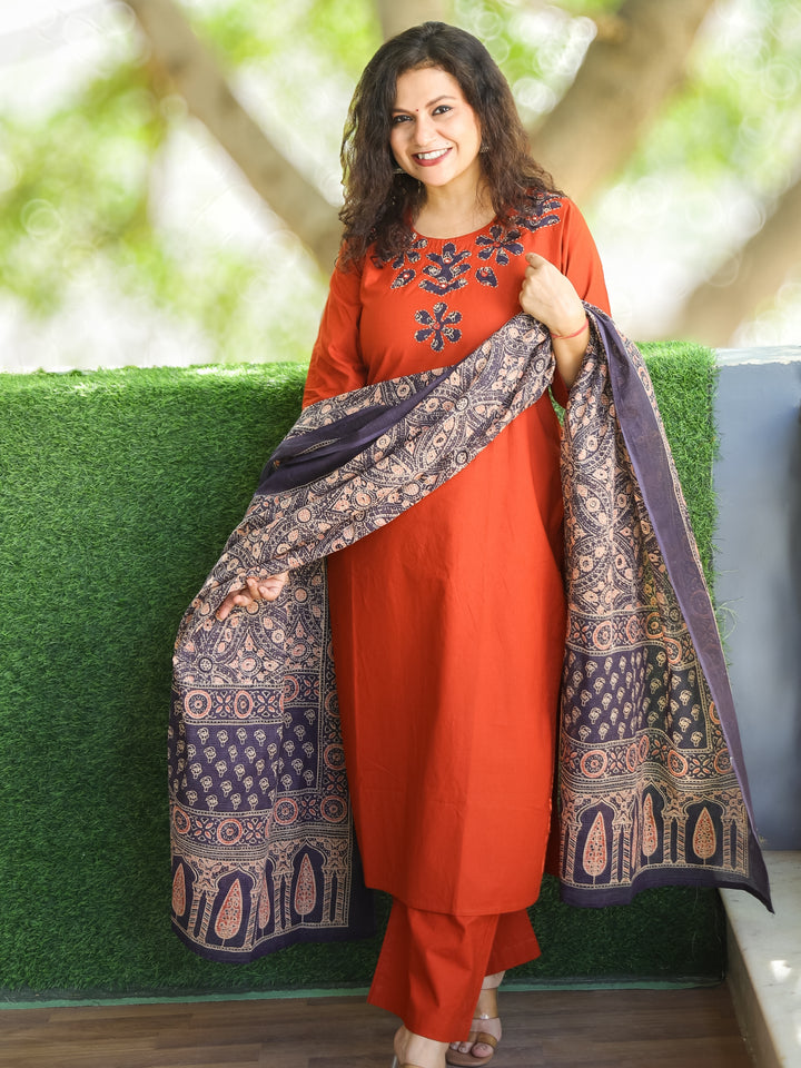Roohi Burnt Rust Applique Printed Patch Work on Neck Cotton 3 PIece Set