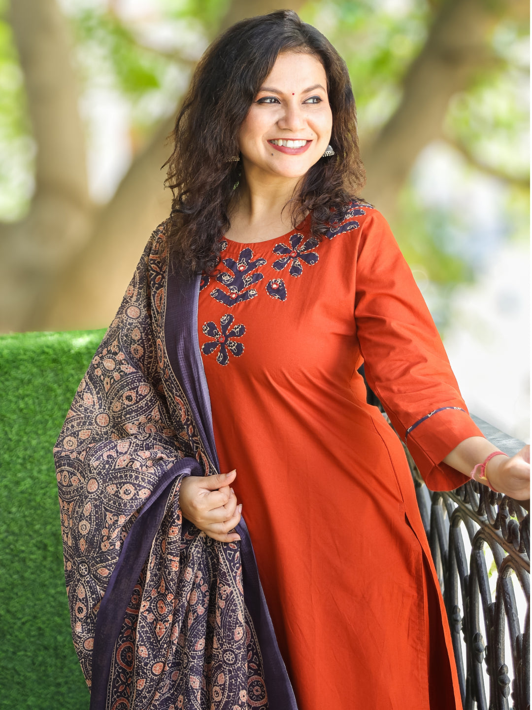 Roohi Burnt Rust Applique Printed Patch Work on Neck Cotton 3 PIece Set