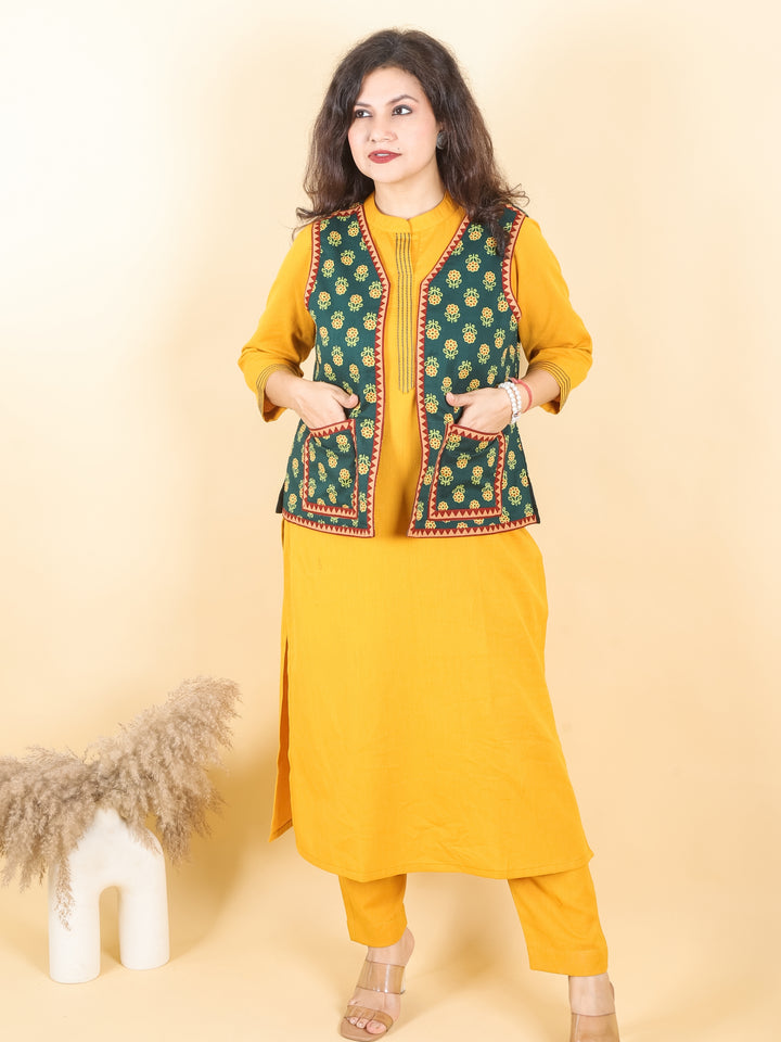 Sejal Sacramento Green In All Over Ajrak Inspired Printed Cotton Jacket with Pocket