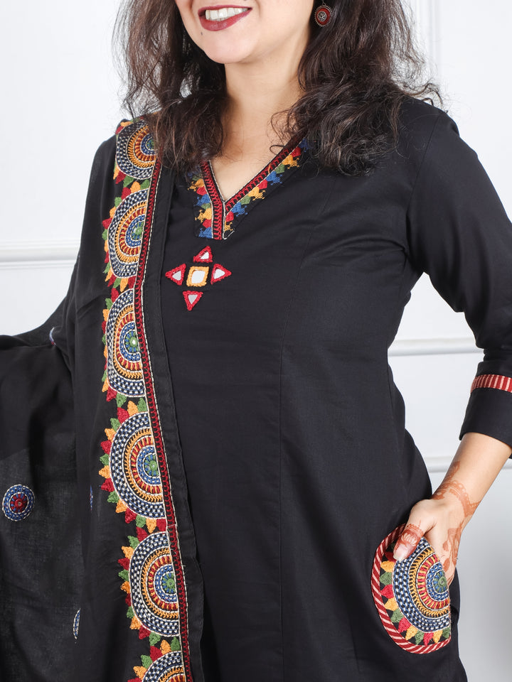 Kaveri Ebony Black V Neck Mirror Work with Embroiered Pocket Cotton 3 Piece Set
