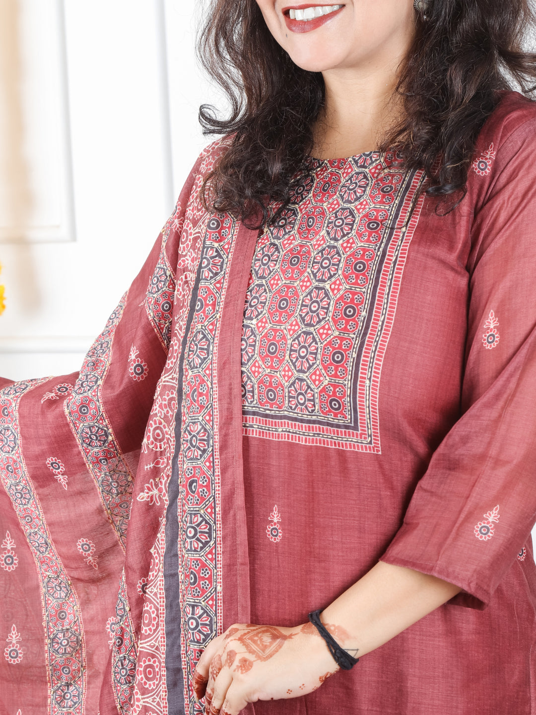 Mivaan Mauve Pink All Over Digital Printed with Kantha Work Chanderi 3 Piece Set