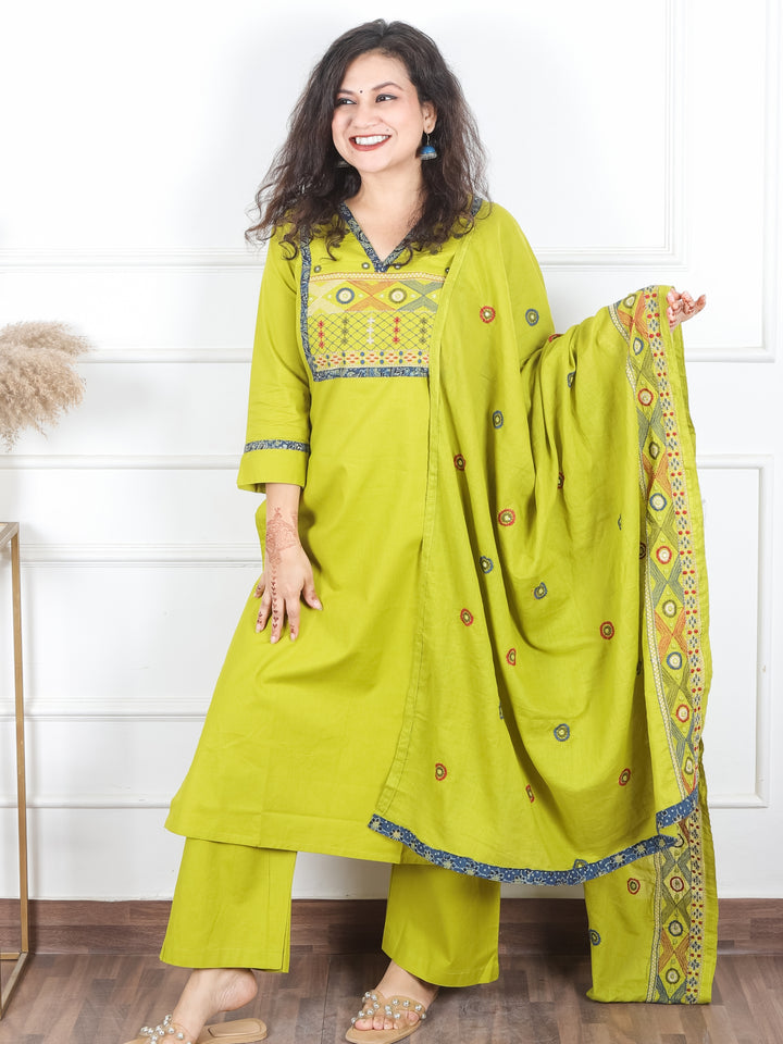 Roshni Lemon Green Thread Embroiered Neck with Patra Detailing Cotton 3 Piece Set