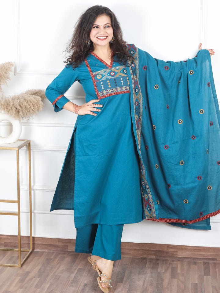 Roshni Dark Teal Thread Embroiered Neck with Patra Detailing Cotton 3 Piece Set