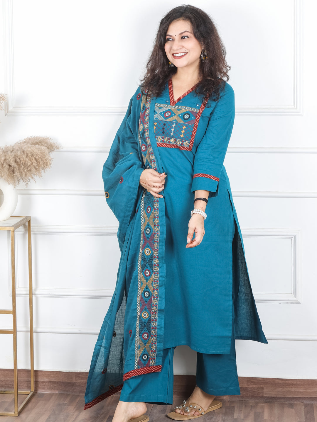Roshni Dark Teal Thread Embroiered Neck with Patra Detailing Cotton 3 Piece Set