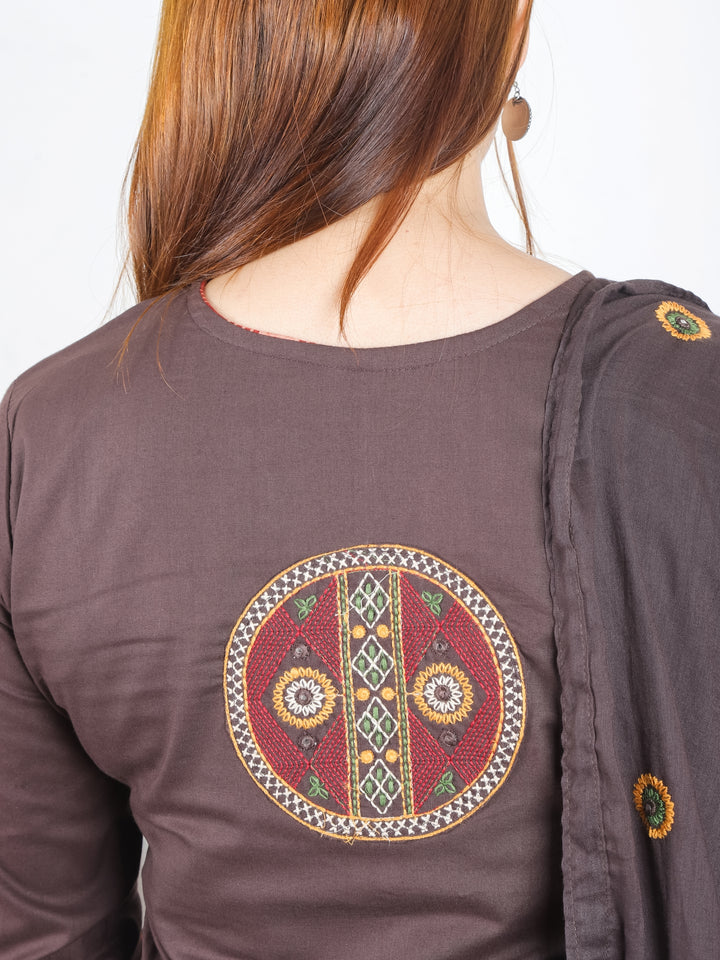 Roshni Choco Brown Thread Embroiered Neck with Patra Detailing Cotton 3 Piece Set