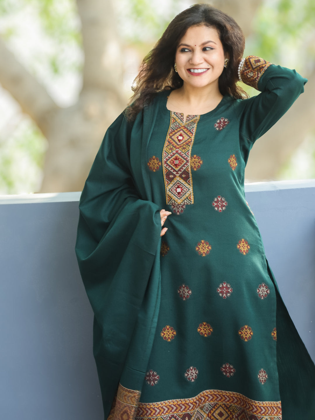 शैलजा Dark Green Round Neck Kullu Thread Weaved Semi Pashmina Winter 3 Piece Set