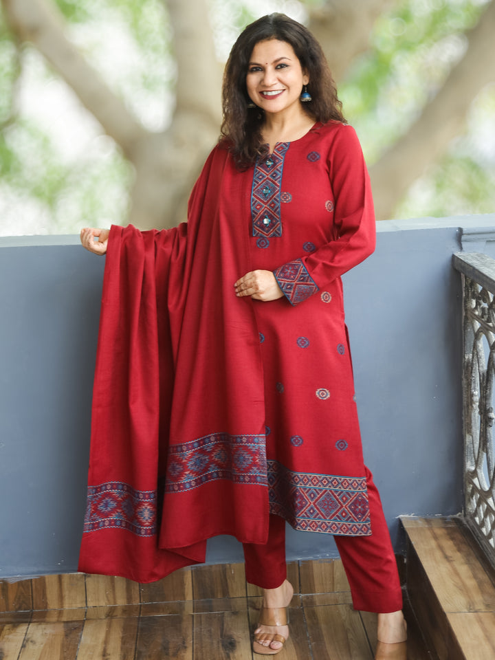 शैलजा Berry Red Round Neck Kullu Thread Weaved Semi Pashmina Winter 3 Piece Set