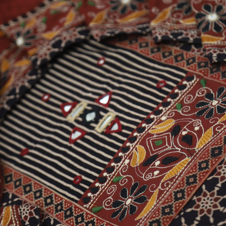 Khairiyat Metal Black Kutch Work Printed Cotton Top With Printed Cotton Dupatta Set