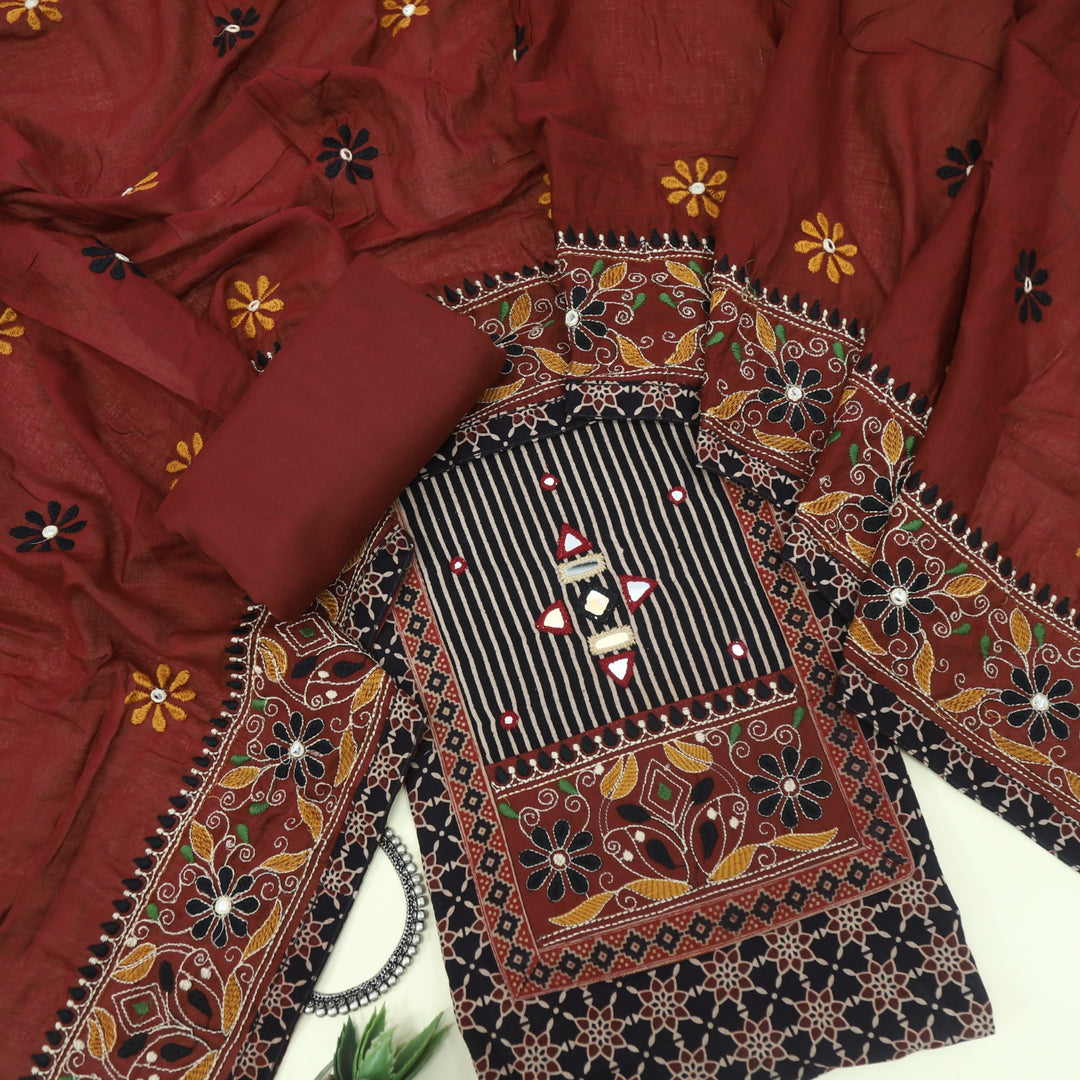 Khairiyat Metal Black Kutch Work Printed Cotton Top With Printed Cotton Dupatta Set