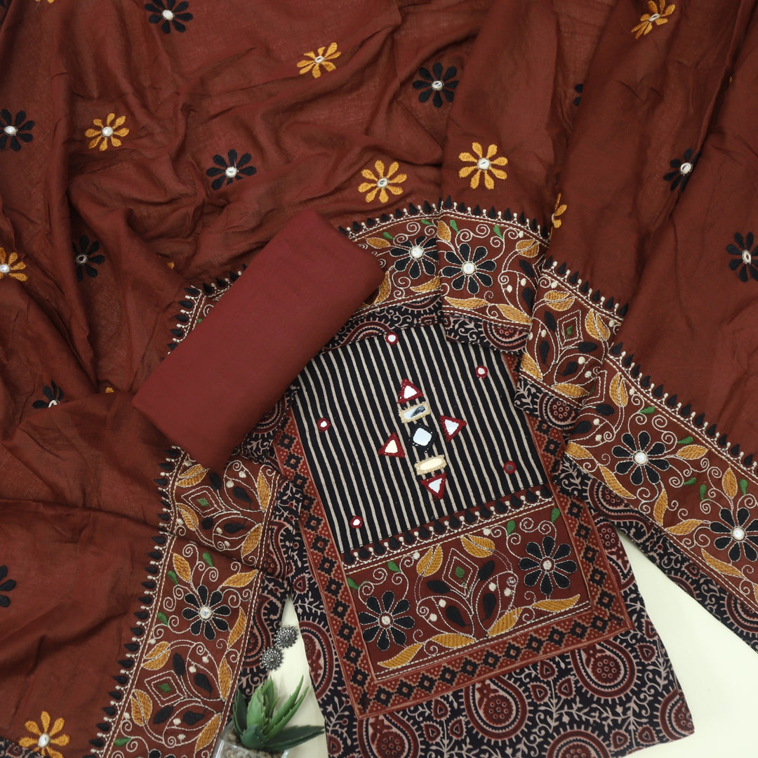 Khairiyat Onyx Black Kutch Work Cotton Top With Cotton Dupatta