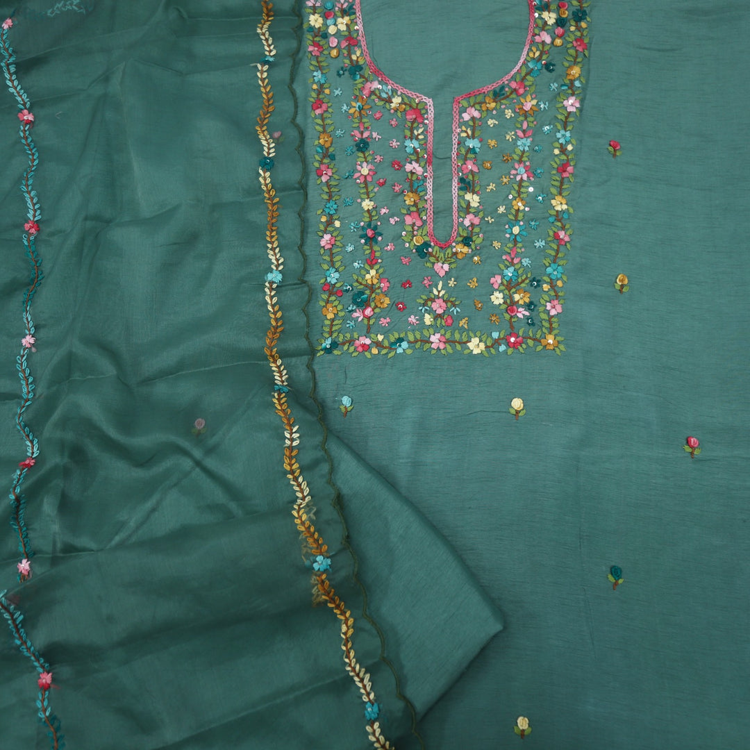 Bayaabaan Jade Green Thread Neck Work Tussar Silk Top with Organza Dupatta