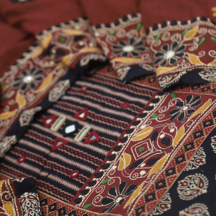 Khairiyat Crow Black Kutch Work Cotton Top With Cotton Dupatta