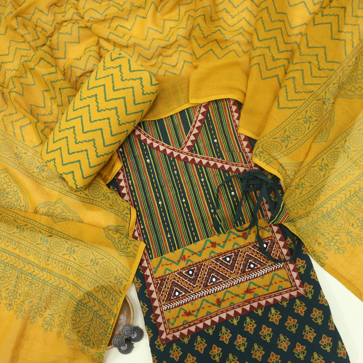 Ruhani Pine Green Angrakha Cotton Top With Cotton Dupatta