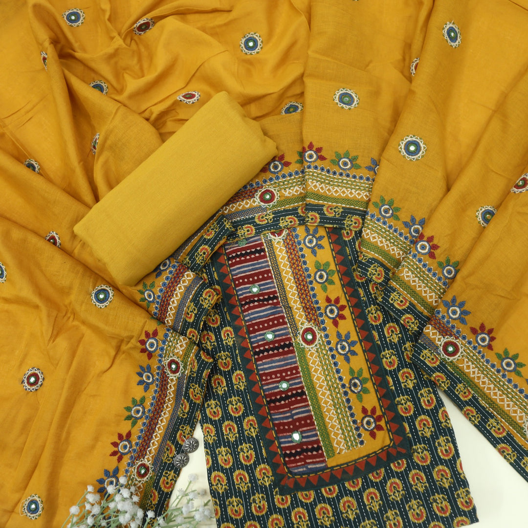 Ruhani Sarcamento Green Ajrak Print Cotton Top With Printed Dupatta