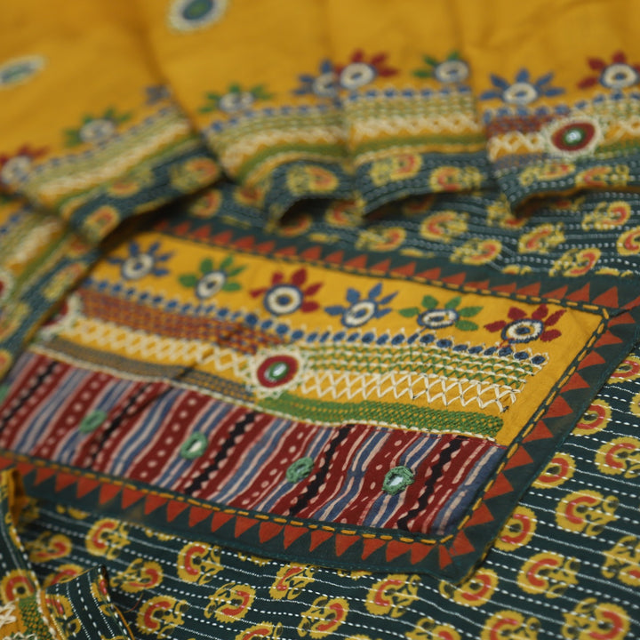Ruhani Sarcamento Green Ajrak Print Cotton Top With Printed Dupatta
