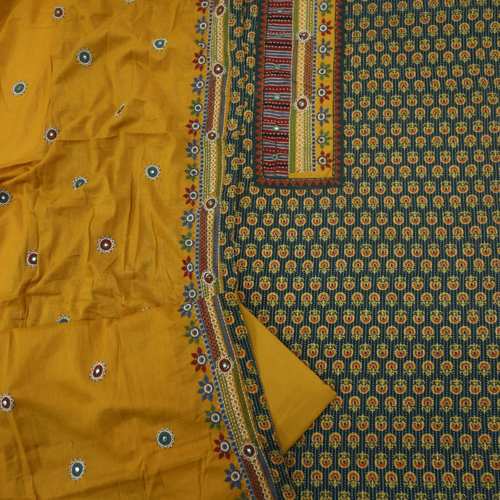 Ruhani Sarcamento Green Ajrak Print Cotton Top With Printed Dupatta