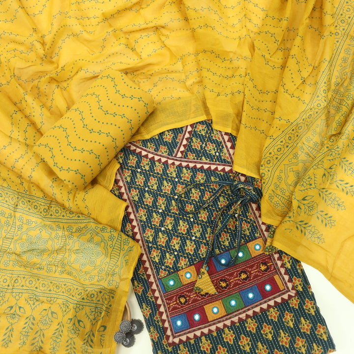 Ruhani Forest Green Angrakha Cotton Top With Cotton Dupatta