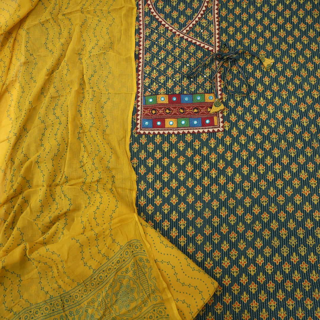 Ruhani Forest Green Angrakha Cotton Top With Cotton Dupatta