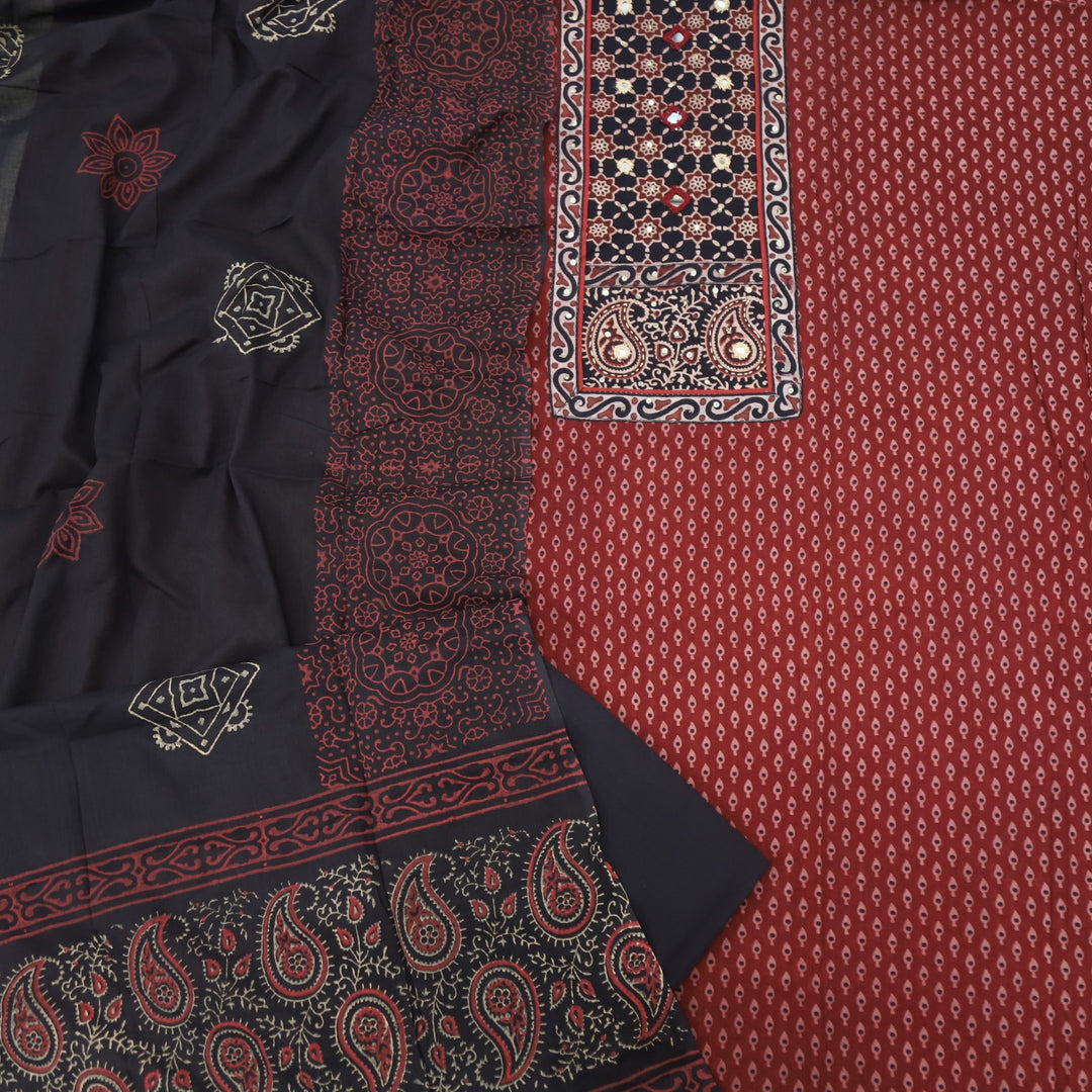 Khairiyat Wine Red Kutch Work Cotton Top With Cotton Dupatta