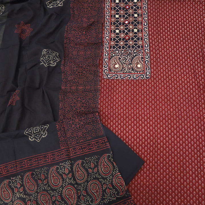 Khairiyat Wine Red Kutch Work Cotton Top With Cotton Dupatta
