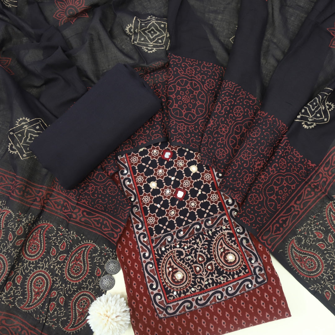 Khairiyat Wine Red Kutch Work Cotton Top With Cotton Dupatta