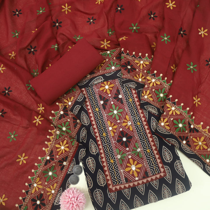 Khairiyat Charcoal Black Kutch Cotton Top with Printed Dupatta