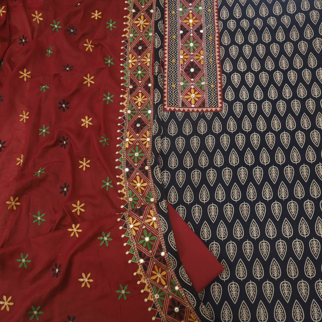 Khairiyat Charcoal Black Kutch Cotton Top with Printed Dupatta