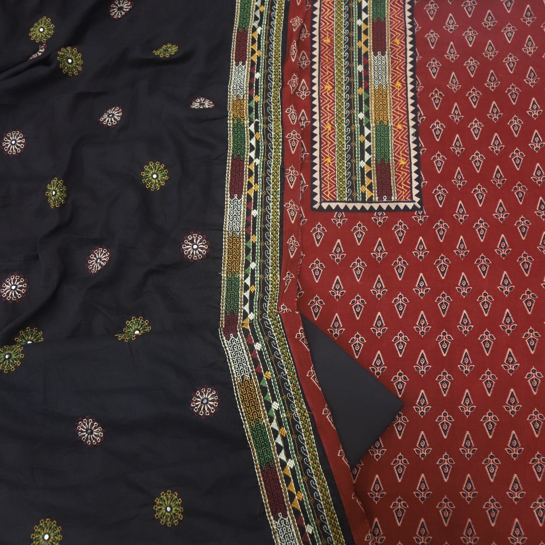Khairiyat Maroon Red Kutch Cotton Top with Printed Dupatta