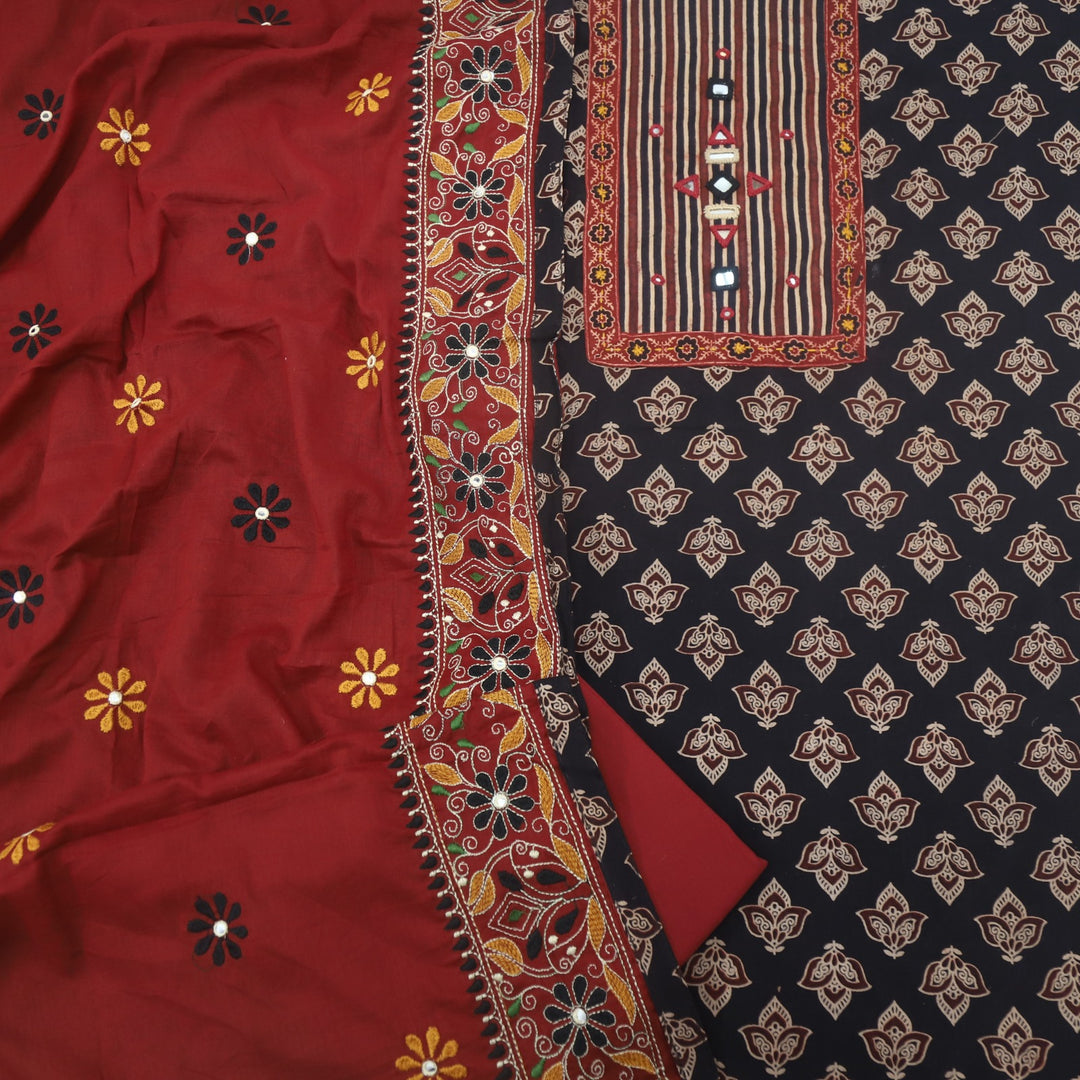 Khairiyat Oil Black Kutch Work Cotton Suit Set