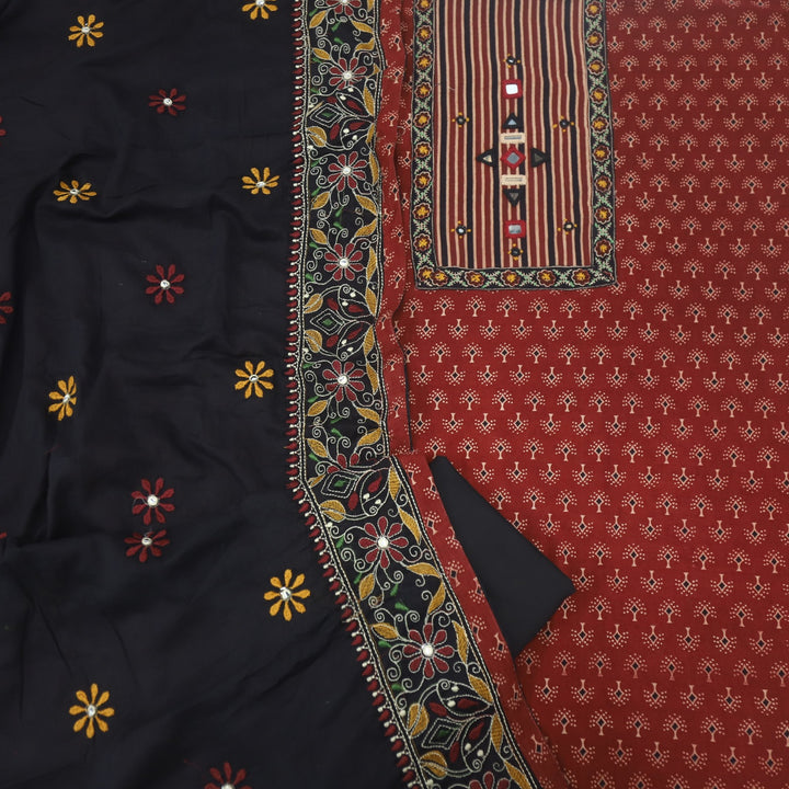 Khairiyat Jam Red Kutch Work Printed Cotton Suit Set