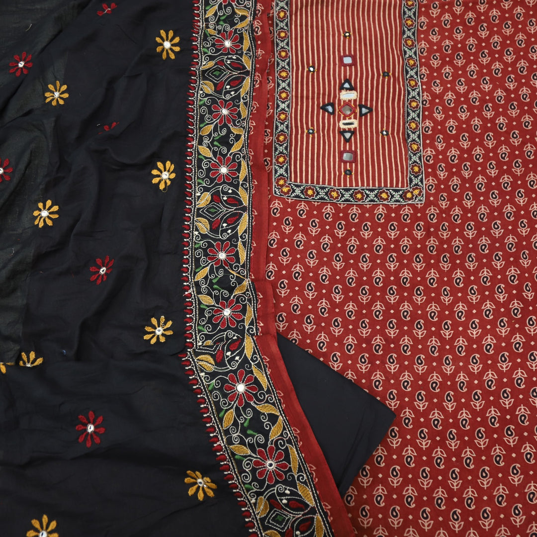 Khairiyat Blood Red Kutch Mirror Work Cotton Suit Set