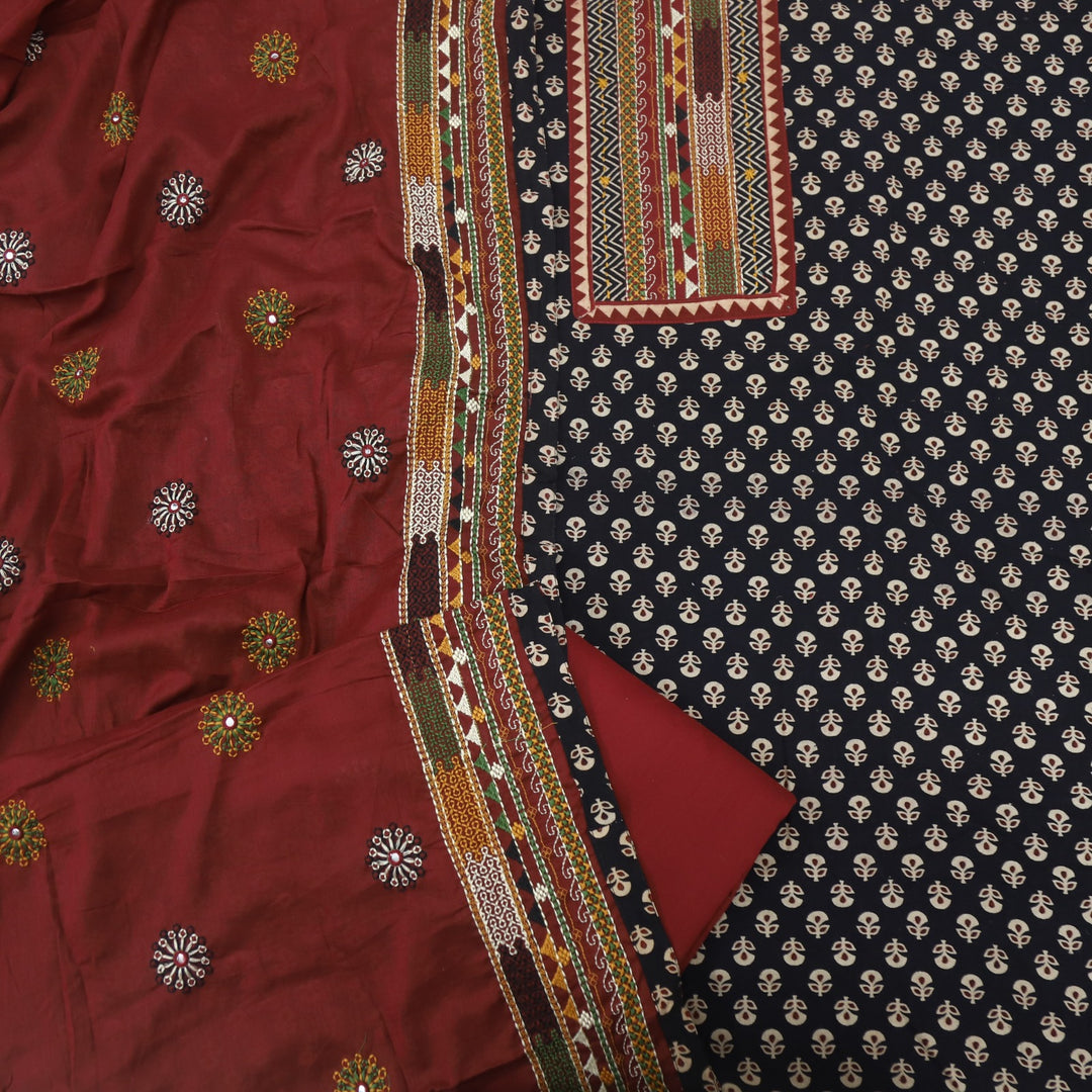 Khairiyat Night Black Thread Work Neck Kutch Inspired Cotton Suit Set