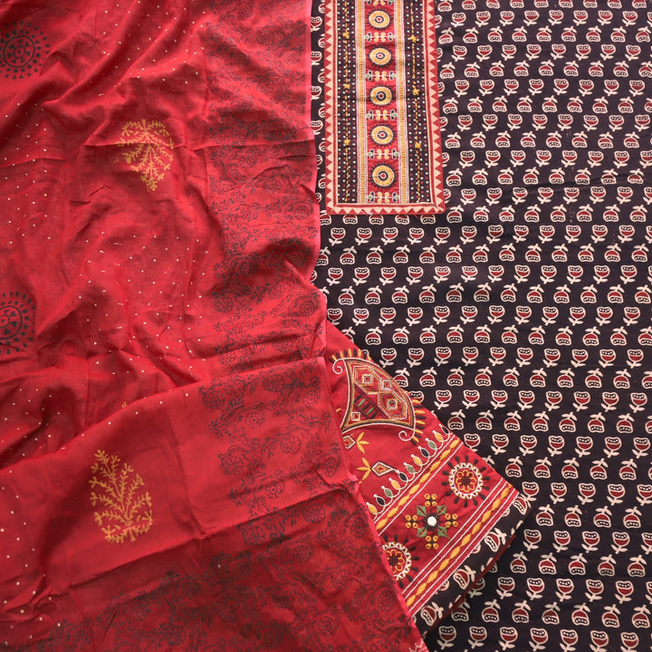 Khairiyat Ebony Black Kutch Work Inspired Cotton Suit Set