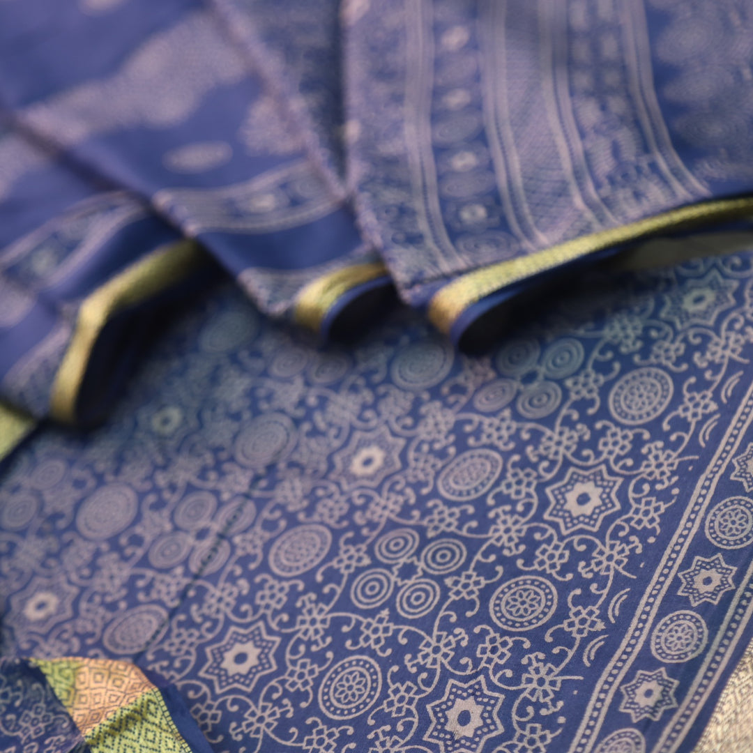 Ruhani Blue Printed with Mangalgiri Hem Jam Cotton Top Suit Set D2