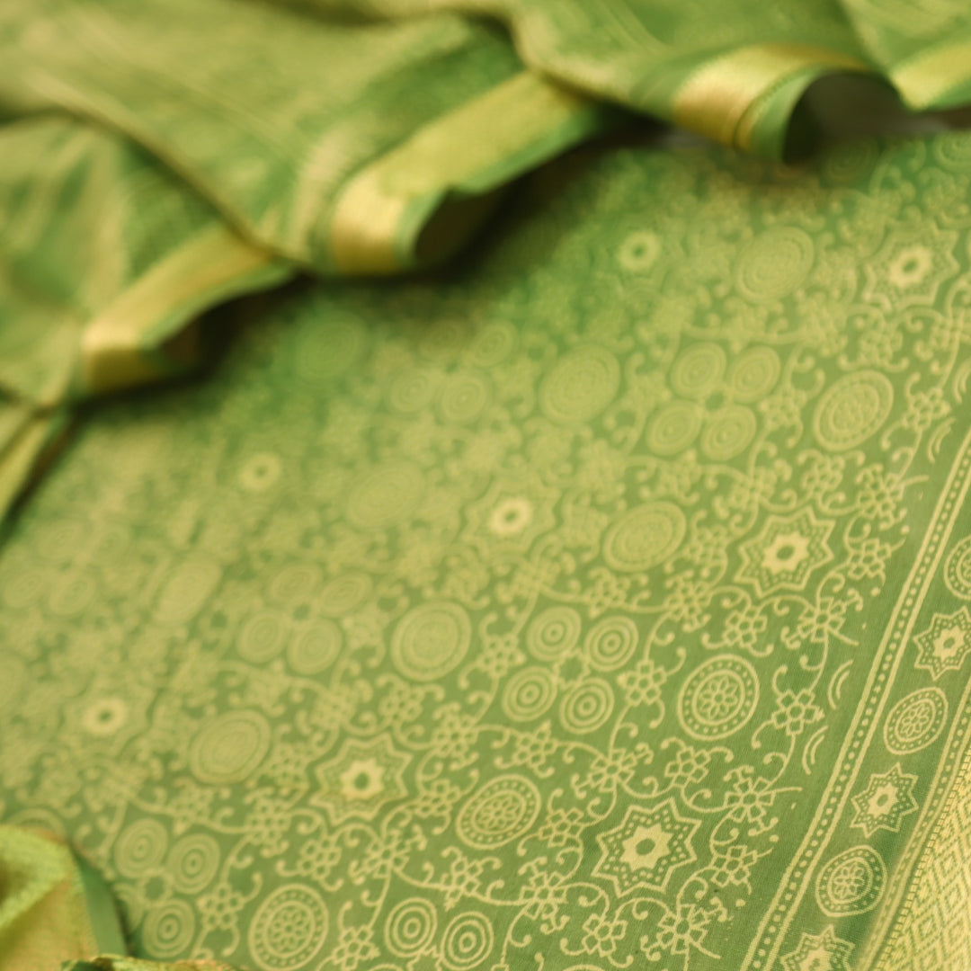 Ruhani Green Printed with Mangalgiri Hem Jam Cotton Top Suit Set D2