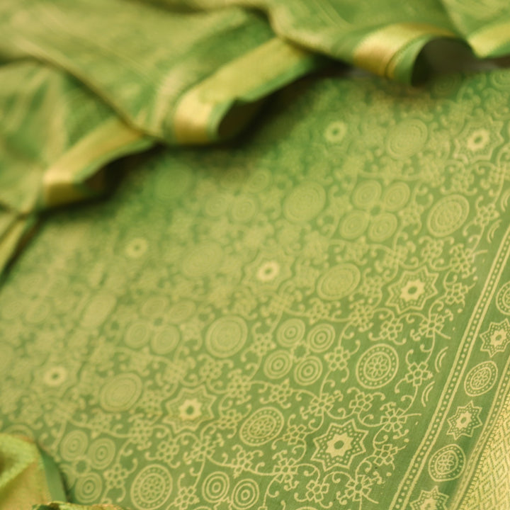 Ruhani Green Printed with Mangalgiri Hem Jam Cotton Top Suit Set D2