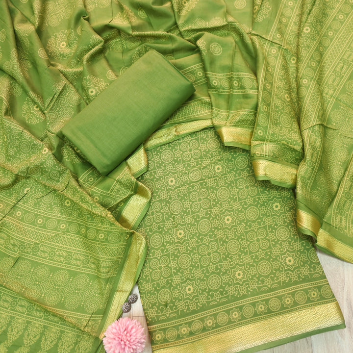Ruhani Green Printed with Mangalgiri Hem Jam Cotton Top Suit Set D2