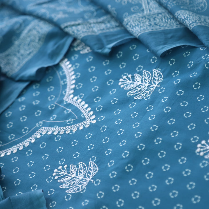 Rivaish Cerulean Blue Thread Neck Work Cotton Suit Set
