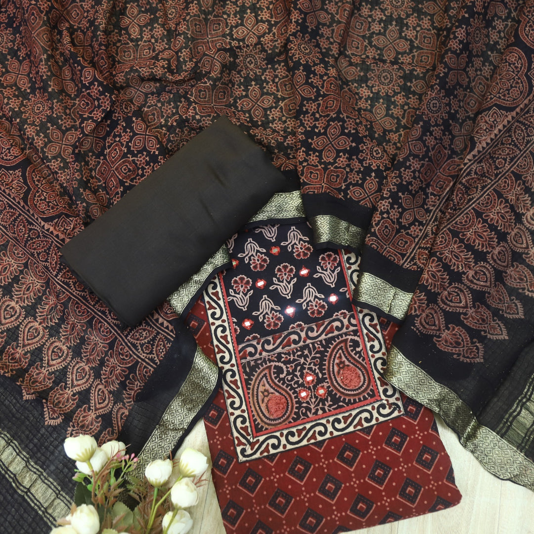 Khairiyat Faded Red Kutch Neck Inspired Neck Work Cotton Suit Set