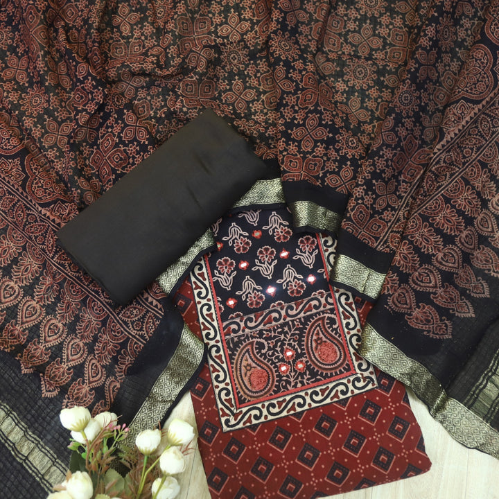 Khairiyat Faded Red Kutch Neck Inspired Neck Work Cotton Suit Set