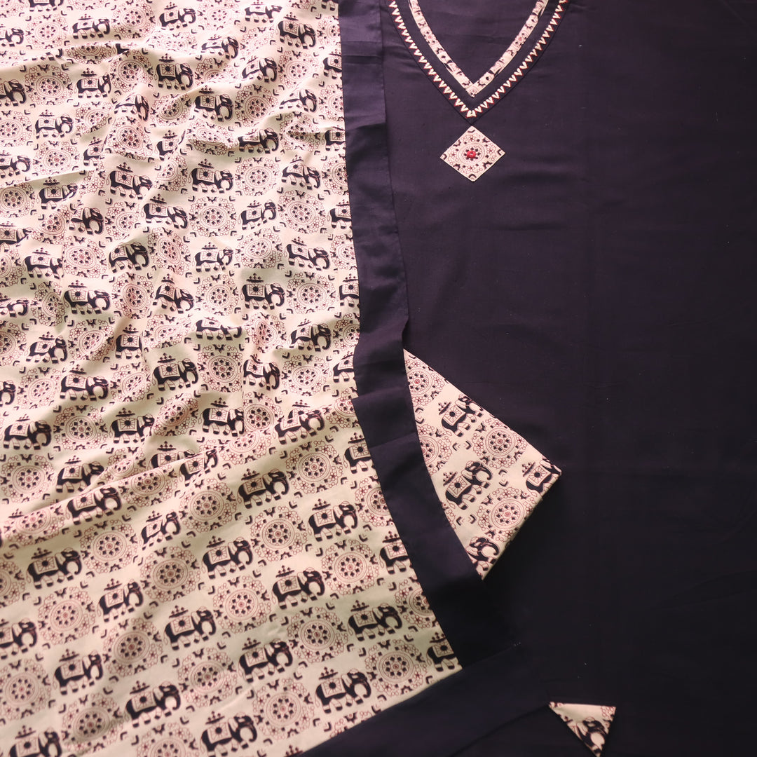 Khuda Ebony Black V Neck Lace With Thread Work Cotton Flex Suit Set