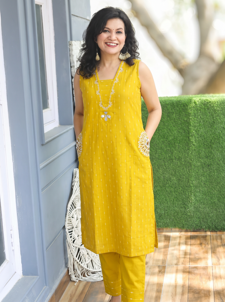 Seyran Beetle Yellow Mirror & Weaved Cotton Co-ord Set
