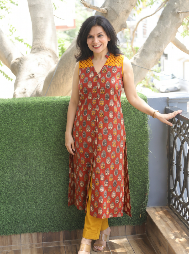 Sanjivi Maroon Red Buddha Print Cotton Kurti