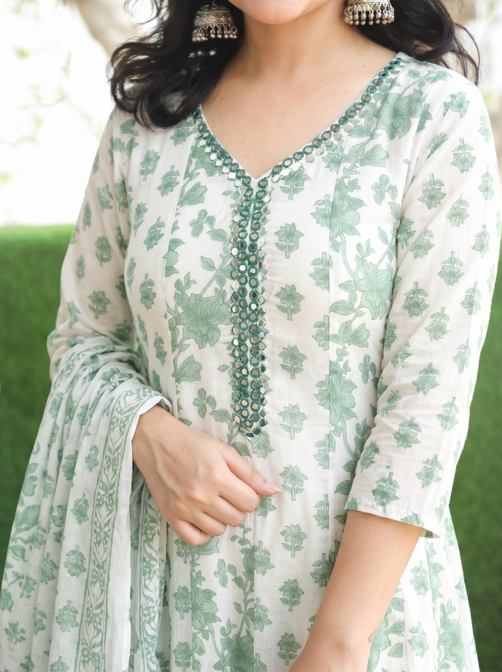 Bella Sea Green Patra Mul Cotton 3 Piece Set