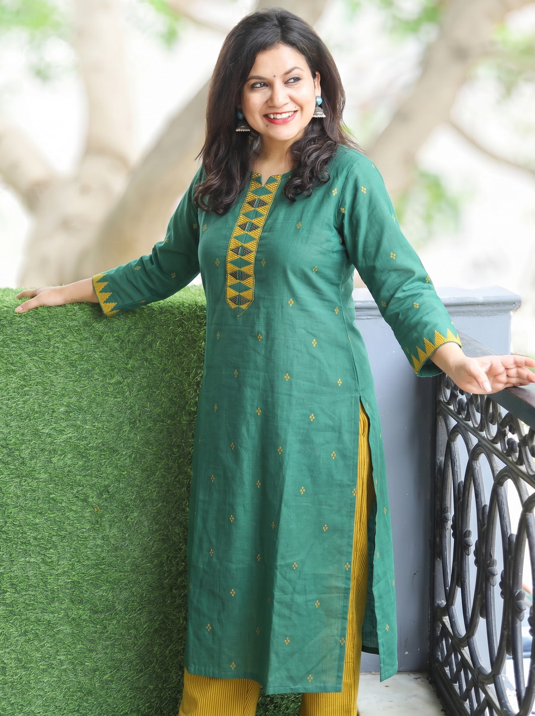 Mishthi Green Mirror Work Patch Woven Cotton 2 Piece Set