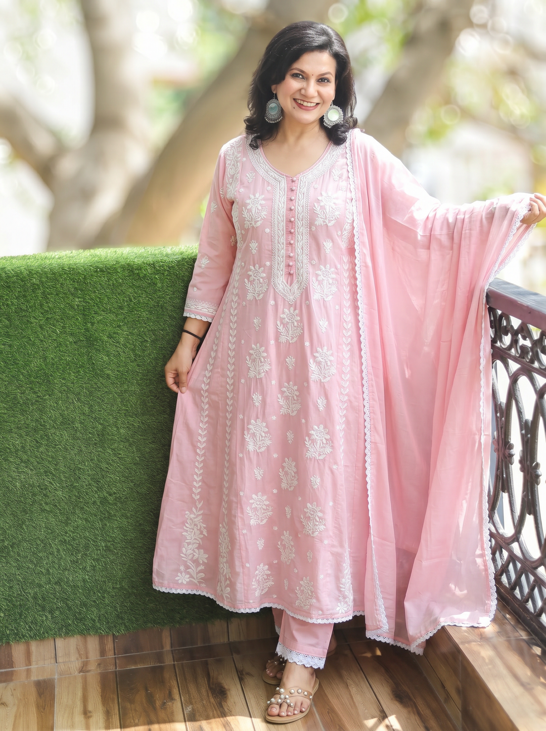 Shreevali Powder Pink Chikankari Mul Cotton Set