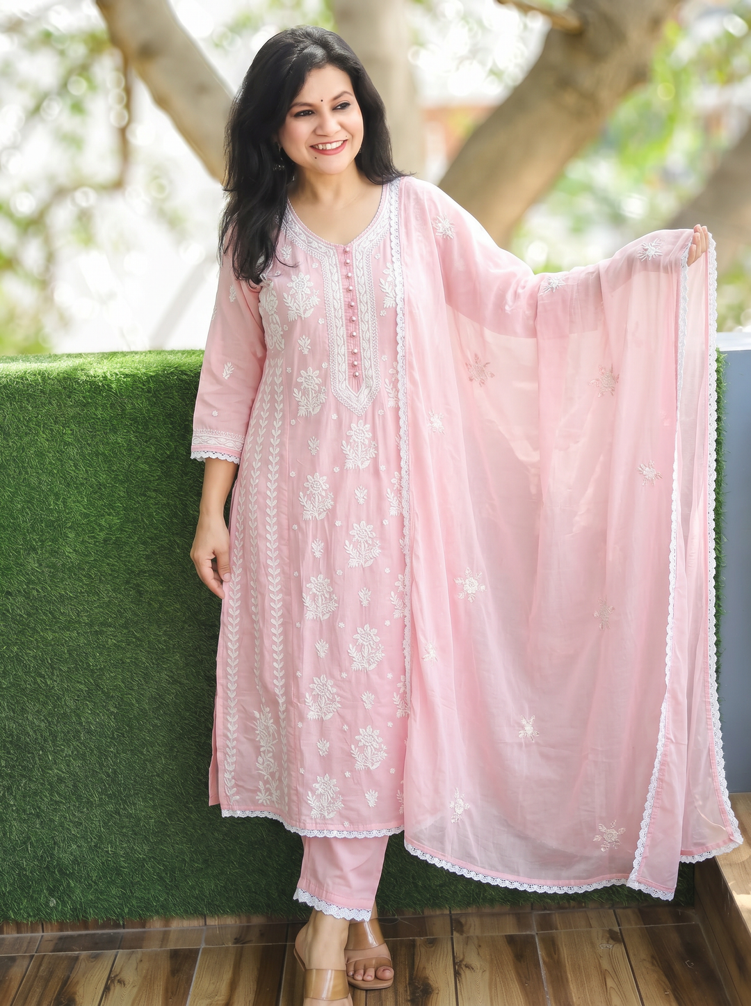 Shreevali Powder Pink Chikankari Mul Cotton Set