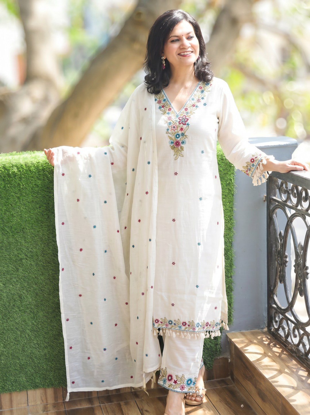 Preet White V Neck Embroidered Cotton Blend Set