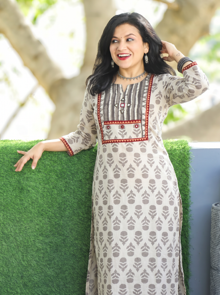Shardha Hazel Tan Kutch Dabu Cotton Kurti