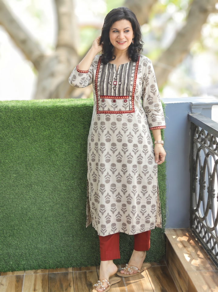 Shardha Hazel Tan Kutch Dabu Cotton Kurti